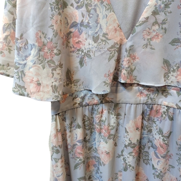 WAYF Love Note Floral Flutter Sleeve Pale Blue Chiffon Caped Maxi Dress (M) - Picture 4 of 6